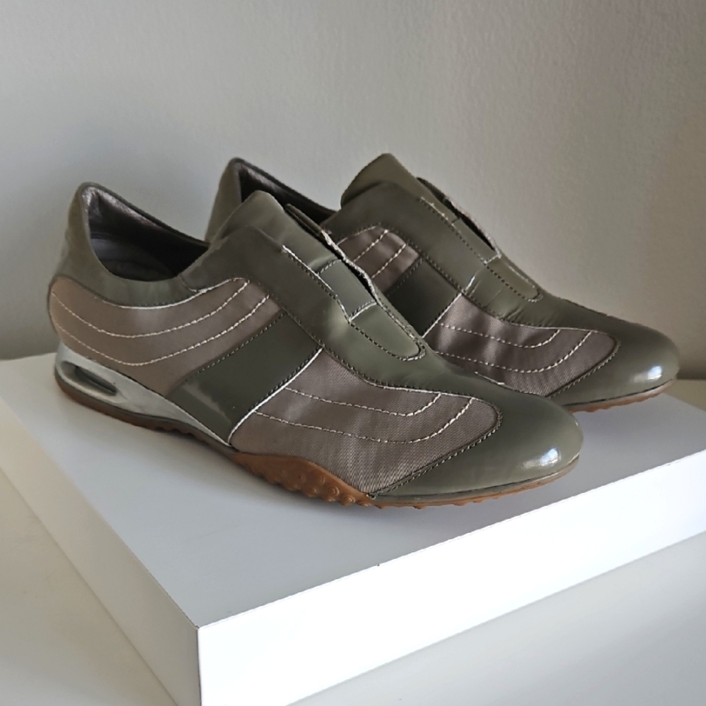 COLE HAAN Nike Air Stylish Olive and Dark Beige Sneakers Size US Women's 9